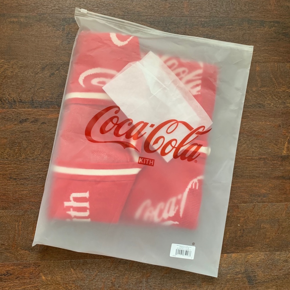 🔥HOST PICK🔥 NWT Kith x Coca- Cola x Mitchell & Ness sweater - Picture 11 of 15